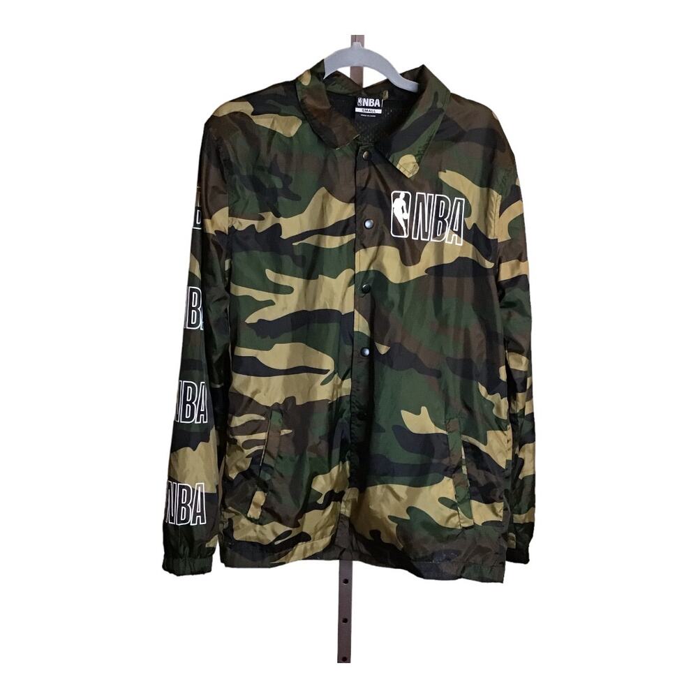 NBA Men’s Lightweight  Nylon Camouflage Jacket/ Windbreaker  Sz. Small EUC